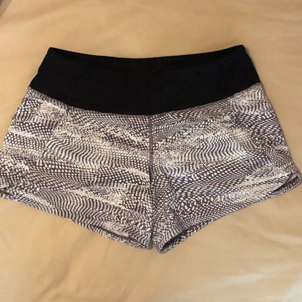 Lululemon Run Times Short Sz 6